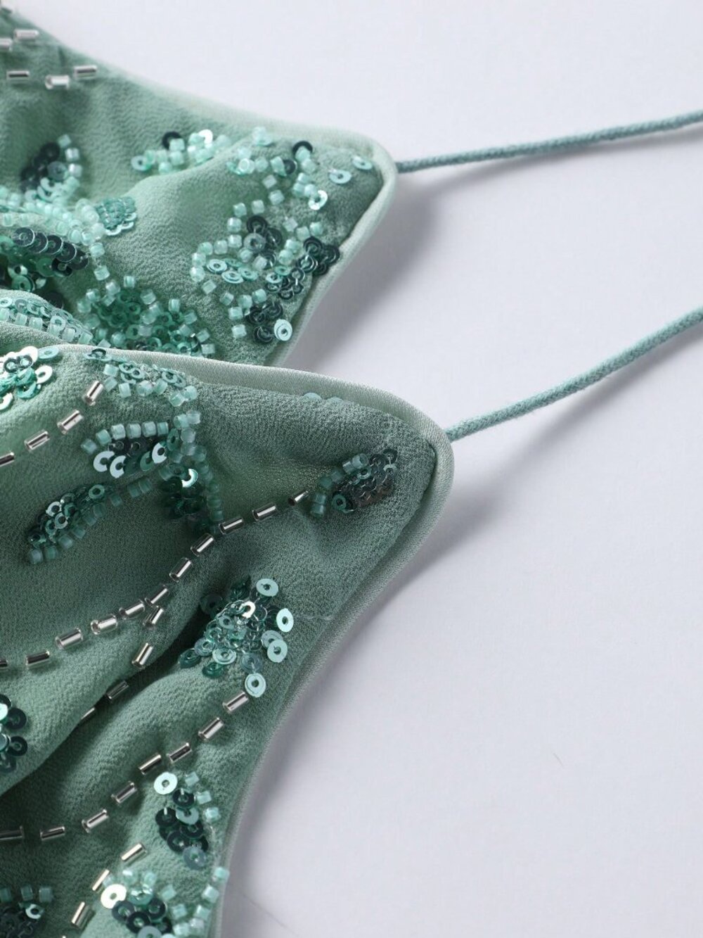 Green Sexy Women's Elegant Romantic Backless Camisole Top And Sequin Skirt Set - Picture 8 of 10